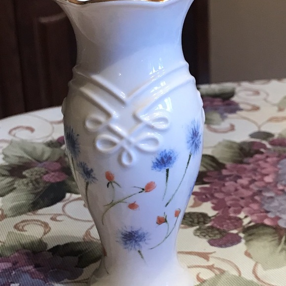 LENOX CHINA BUD VASE - Picture 6 of 10